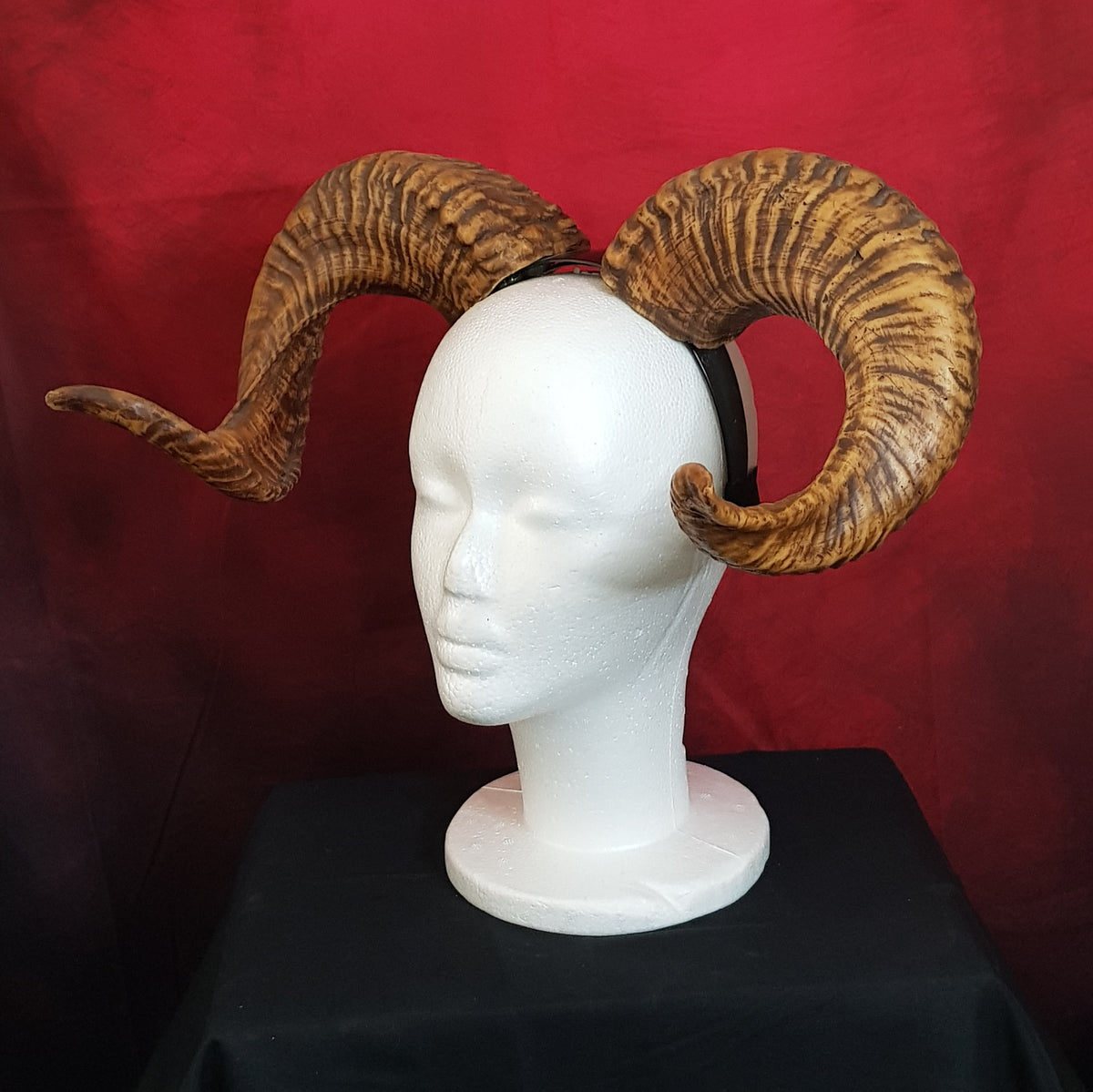 Cornes de Bélier en Résine — Cosplay, Démon, Faune & Spectacle