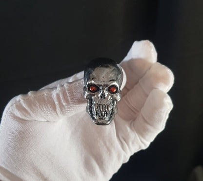 Broche Crâne Vampire Effet Métal — Accessoire Veste à Patchs & Metal