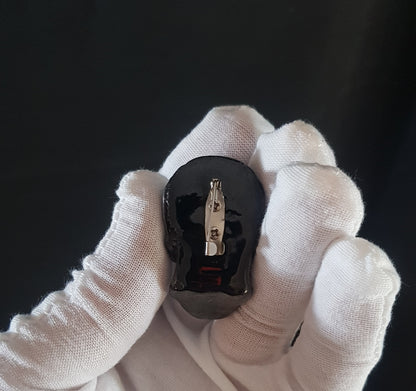 Broche Crâne Vampire Effet Métal — Accessoire Veste à Patchs & Metal