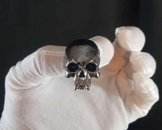 Broche crâne vampire réaliste Métal